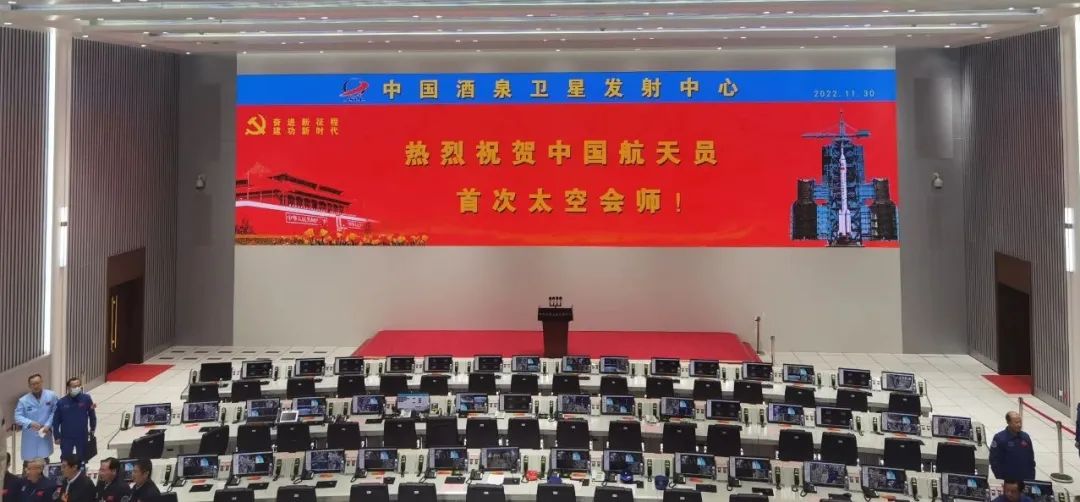 新闻联播报道 | 今年会·(jinnianhui)金字招牌诚信至上Micro LED技术赋能广电网络数字化